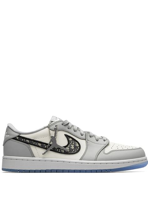 chaussure dior x jordan|jordan 1 dior low price.